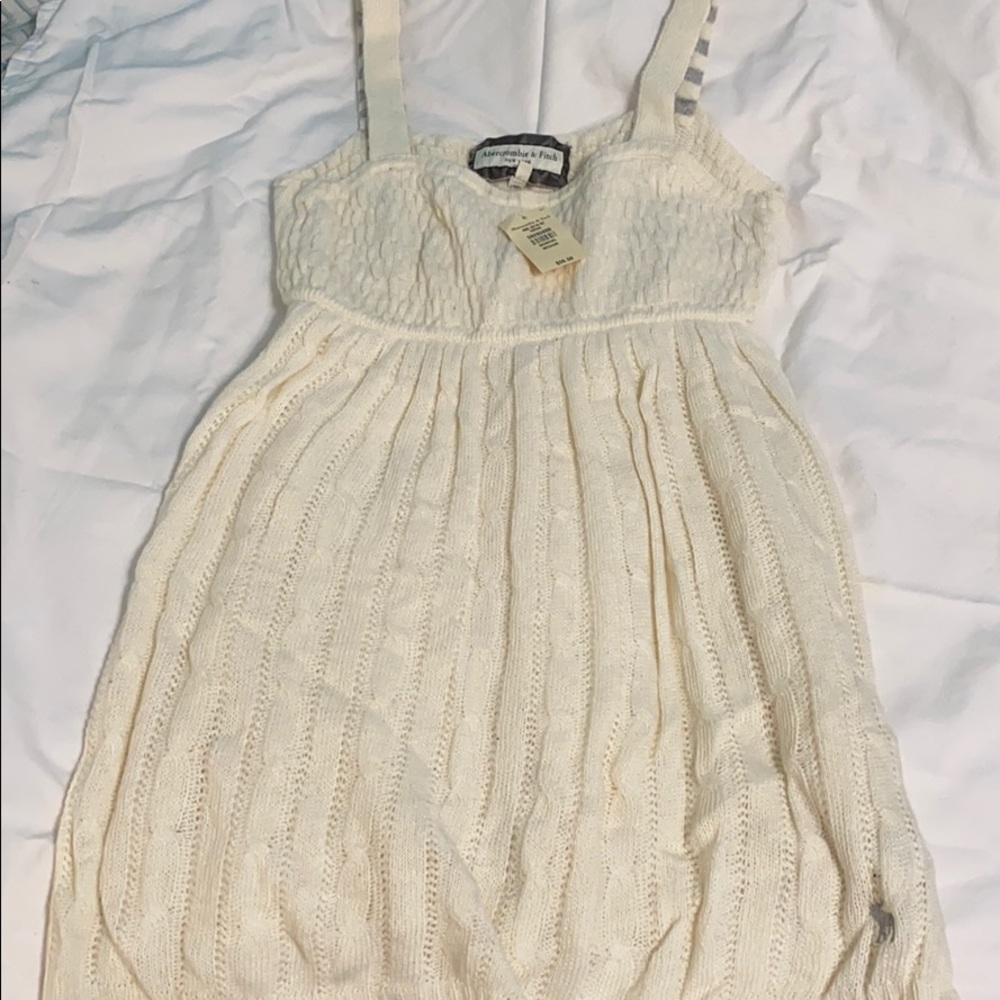 NWT Cream A&F sweater tank top